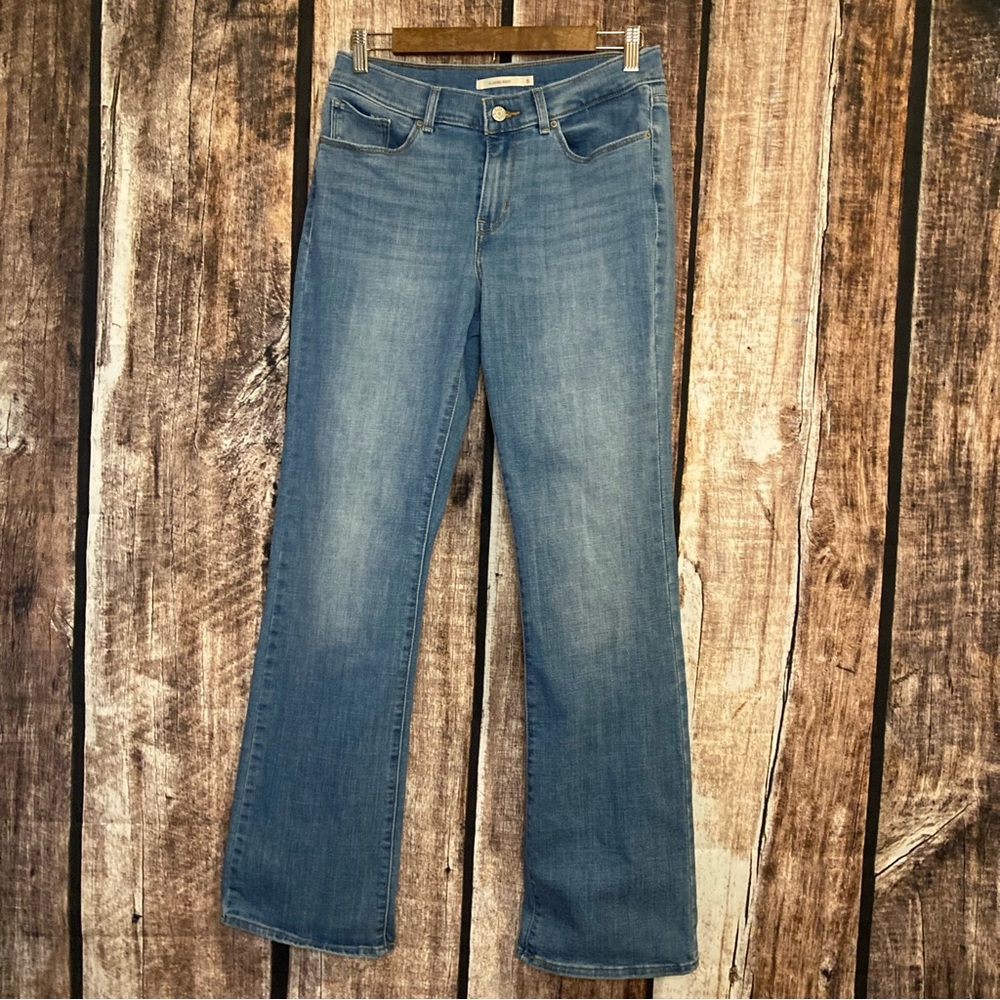 Levi’s classic boot jeans